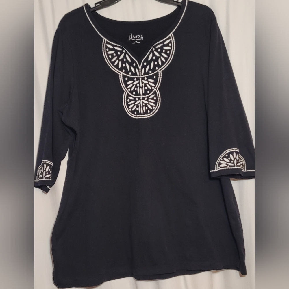 d&co Denim+ Company Tee  Black Embroidered  V-Neck Women's Top